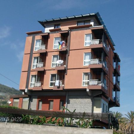 Residence Dei Fiori Bordighera Εξωτερικό φωτογραφία