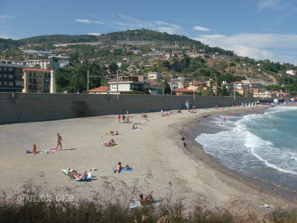 Residence Dei Fiori Bordighera Εξωτερικό φωτογραφία