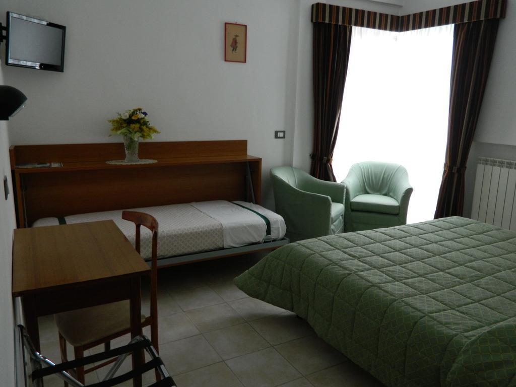 Residence Dei Fiori Bordighera Εξωτερικό φωτογραφία